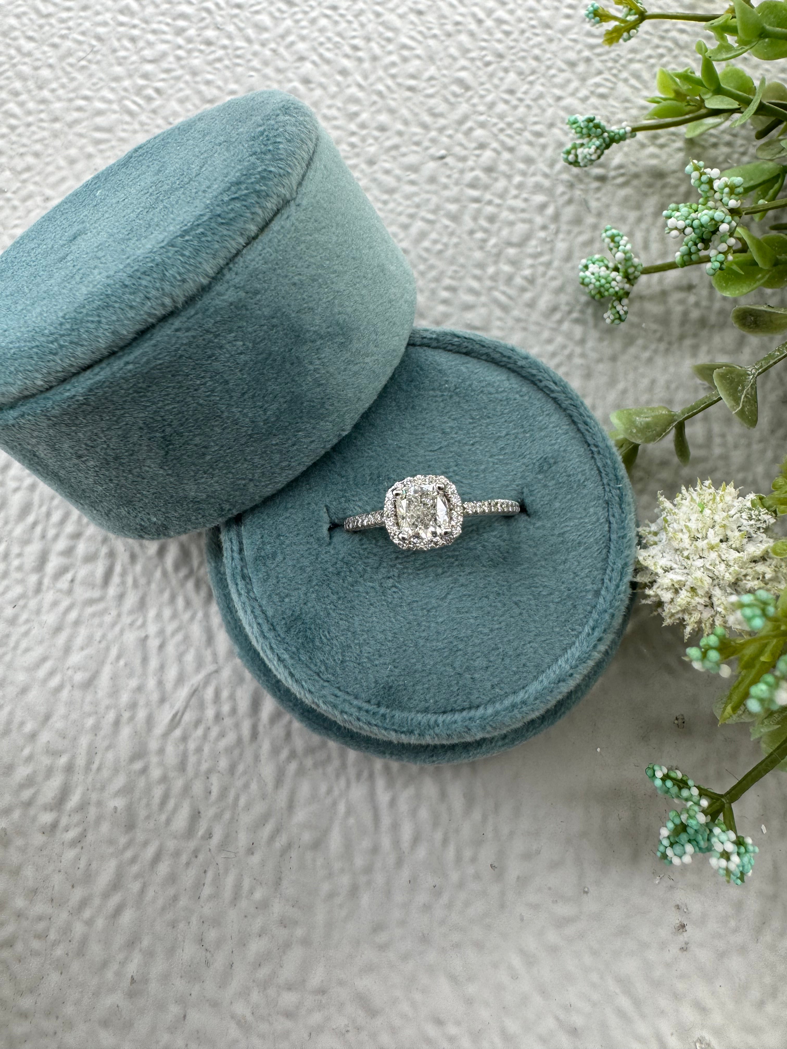 Lab-Grown Diamond Cushion Cut Engagement Ring - 1.5 Carat Solitaire Ring for Women, 14K White Gold Wedding Band, Ethical & Conflict-Free - Perfect for Proposals, Anniversaries, and Bridal Jewelry