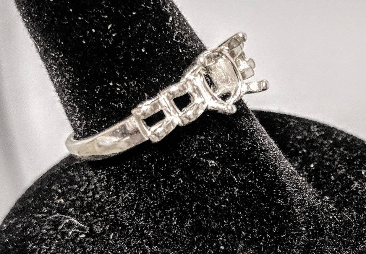 8x6mm Oval Trellis Shank Sterling Silver or 14K Gold Ladies Ring Setting - Size 7 (163829/143829) - Perfect for Engagement Rings, Wedding Bands & Jewelry Making