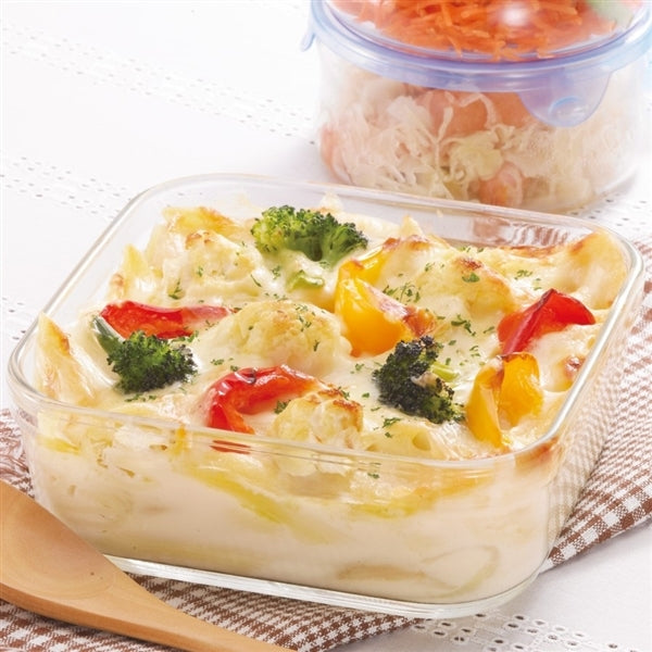 Iwaki Heat Resistant Glass Baking Dish - Oven Safe Casserole Pan for Baking, Roasting & Serving - Perfect for Lasagna, Casseroles & Desserts