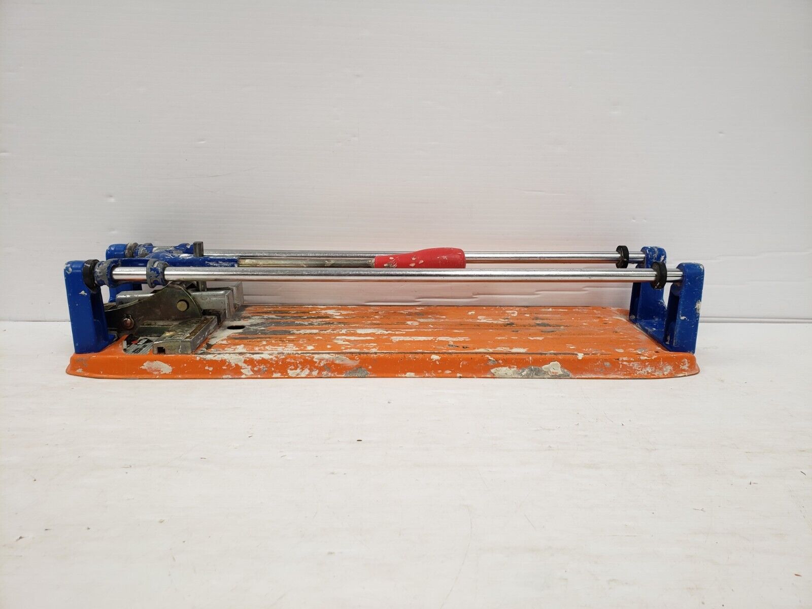Rubi TS40 Professional Tile Cutter - Heavy Duty Ceramic & Porcelain Tile Cutting Tool for Home Renovation and DIY Projects - Perfect for Bathroom, Kitchen Flooring and Backsplash Installation