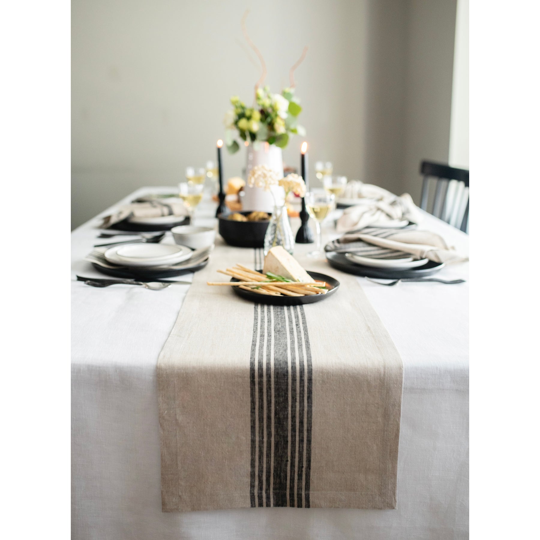 Rustic Farmhouse Table Runner for Dining Room Decor - Cotton Linen Tablecloth for Farmhouse Style, Weddings, and Holiday Decorations
