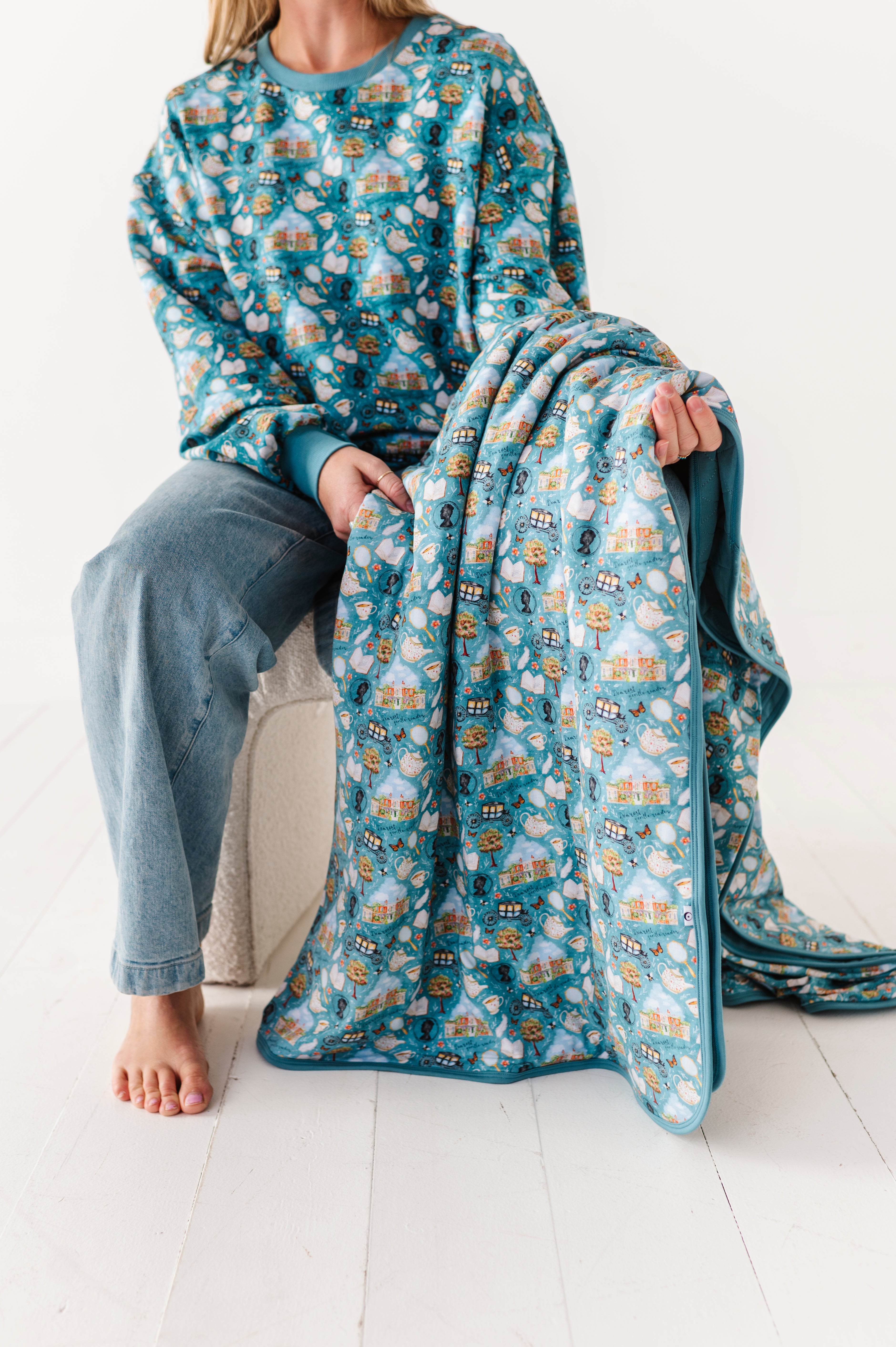 Cozy Oversized Quilted Blanket for Gentle Readers - Soft & Warm Throw for Reading, Lounging, and Relaxing at Home