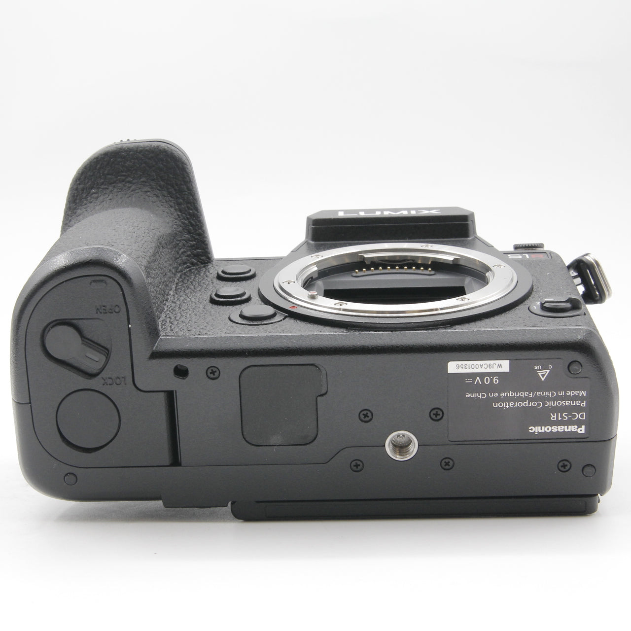 Open Box Excellent Condition Panasonic Lumix S1R Full Frame Mirrorless Camera with 24-105mm f/4 S Series Lens - Professional Photography & Videography
