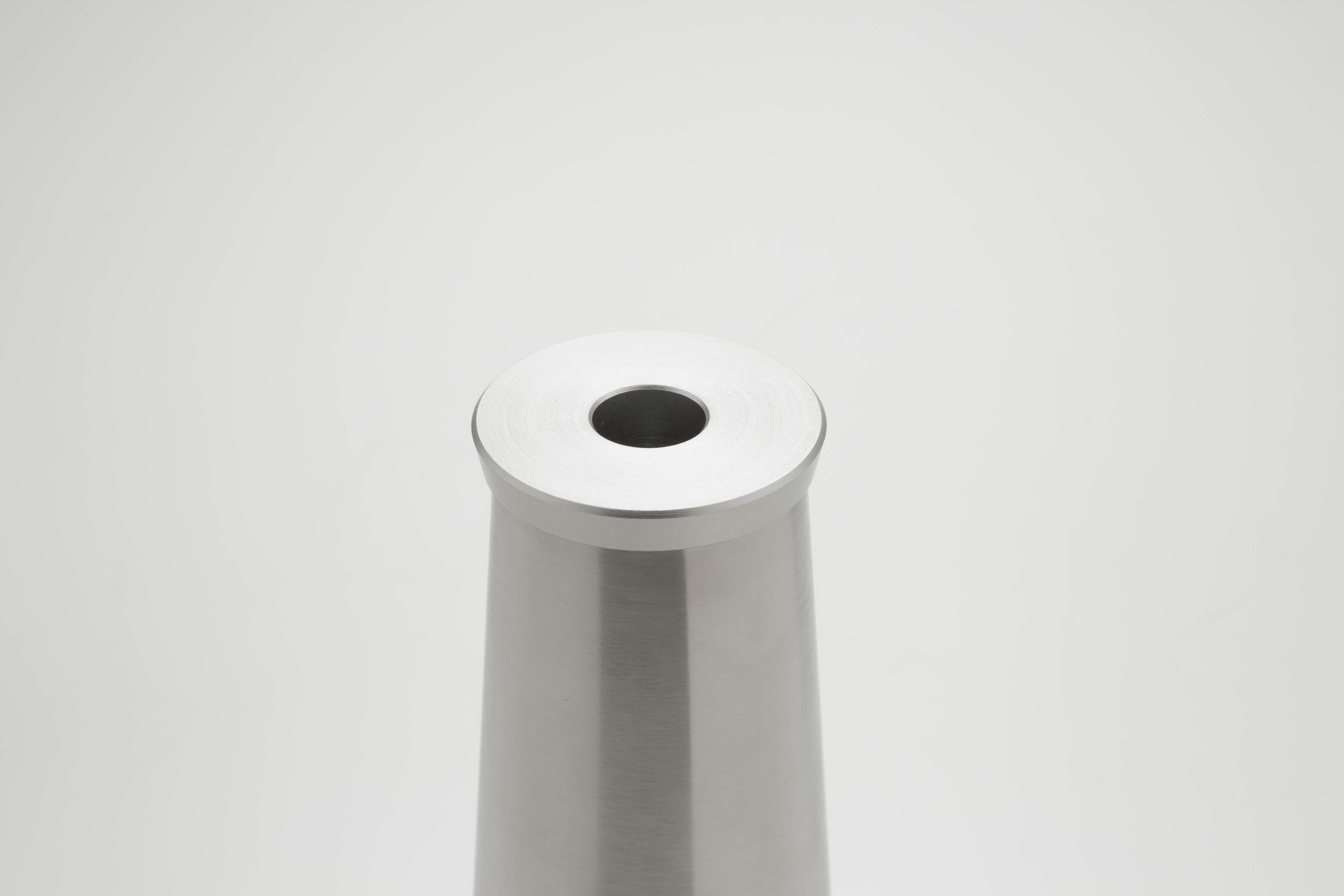 Elegant Flower Vase - Modern Home Decor for Fresh & Artificial Flowers - Perfect for Living Room, Dining Table & Wedding Centerpieces