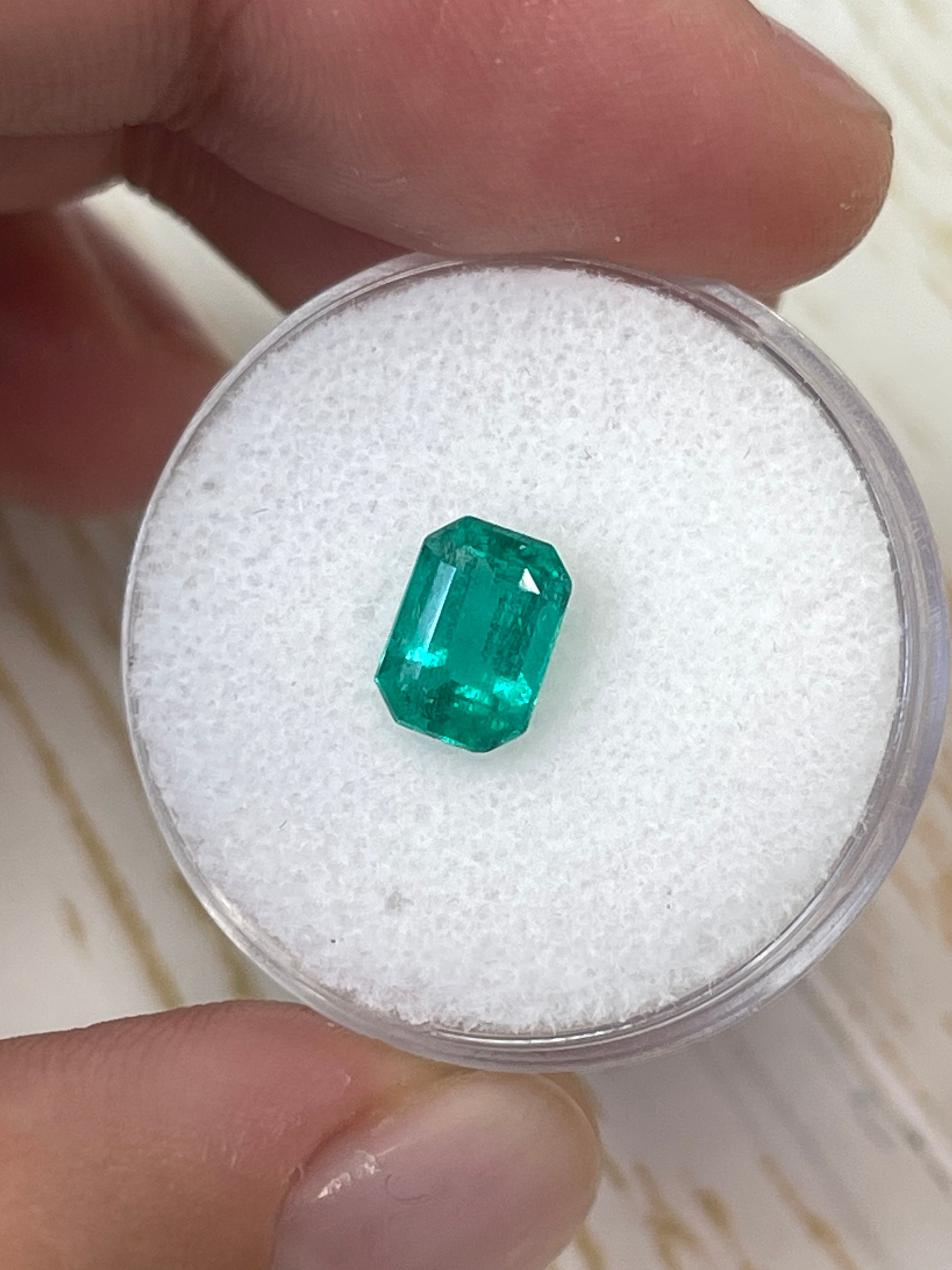 1.31 Carat 8x6mm Loose Colombian Emerald Gemstone - Emerald Cut for Jewelry Making, Engagement Rings & Fine Collections