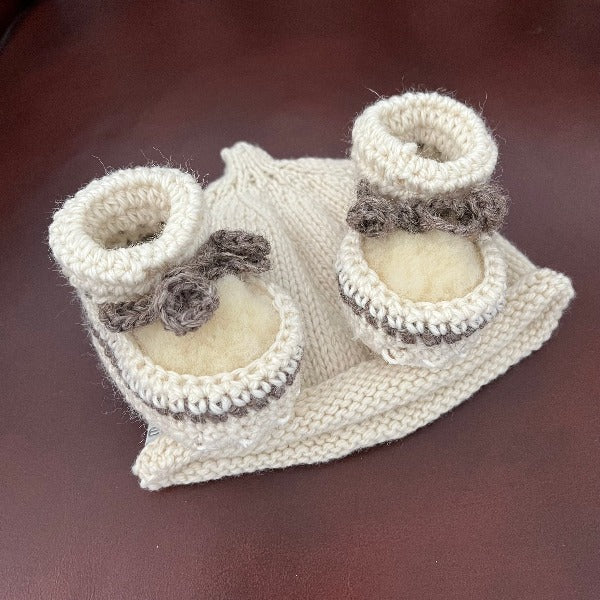Crochet Baby Booties & Beanie Set - Handmade Knit Newborn Hat & Shoes Gift Set for Boys Girls - Perfect for Photography, Christening & Winter Outfits