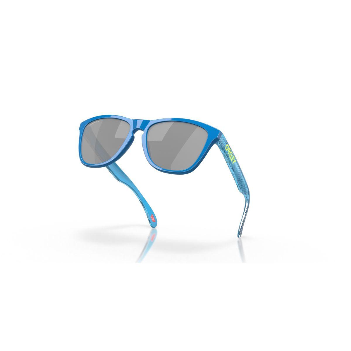 Oakley Frogskins Sunglasses - Low Bridge Fit, Hi Res Polished Sapphire/Prizm Black Lenses (Model 0OO9245 9245C9) - Perfect for Running, Cycling & Outdoor Sports