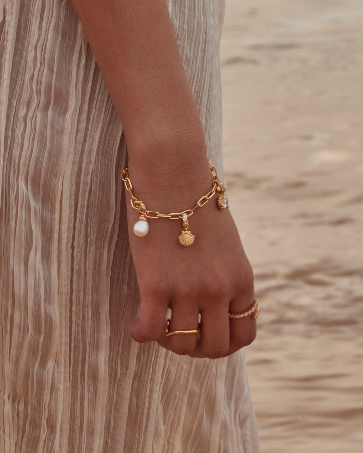 18K Gold Vermeil Endless Tides Ring for Women - Dainty Wave Stackable Band - Perfect for Beach Weddings, Anniversary Gifts & Everyday Elegance