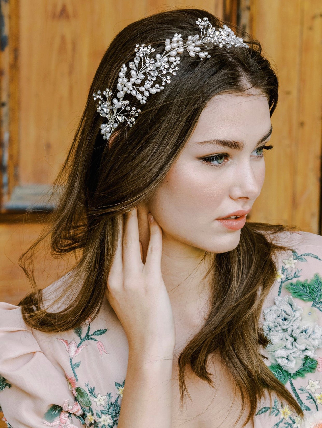 WILHELMINA Freshwater Pearl & Crystal Bridal Headpiece - Elegant Wedding Hair Accessory for Bride, Bridesmaids & Special Occasions