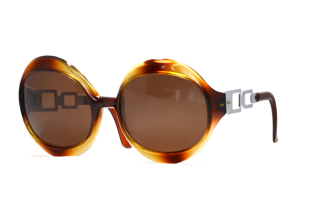 Trendy Lollie Sunglasses for Women & Men - UV Protection, Fashionable & Lightweight - Perfect for Beach, Driving & Outdoor Activities