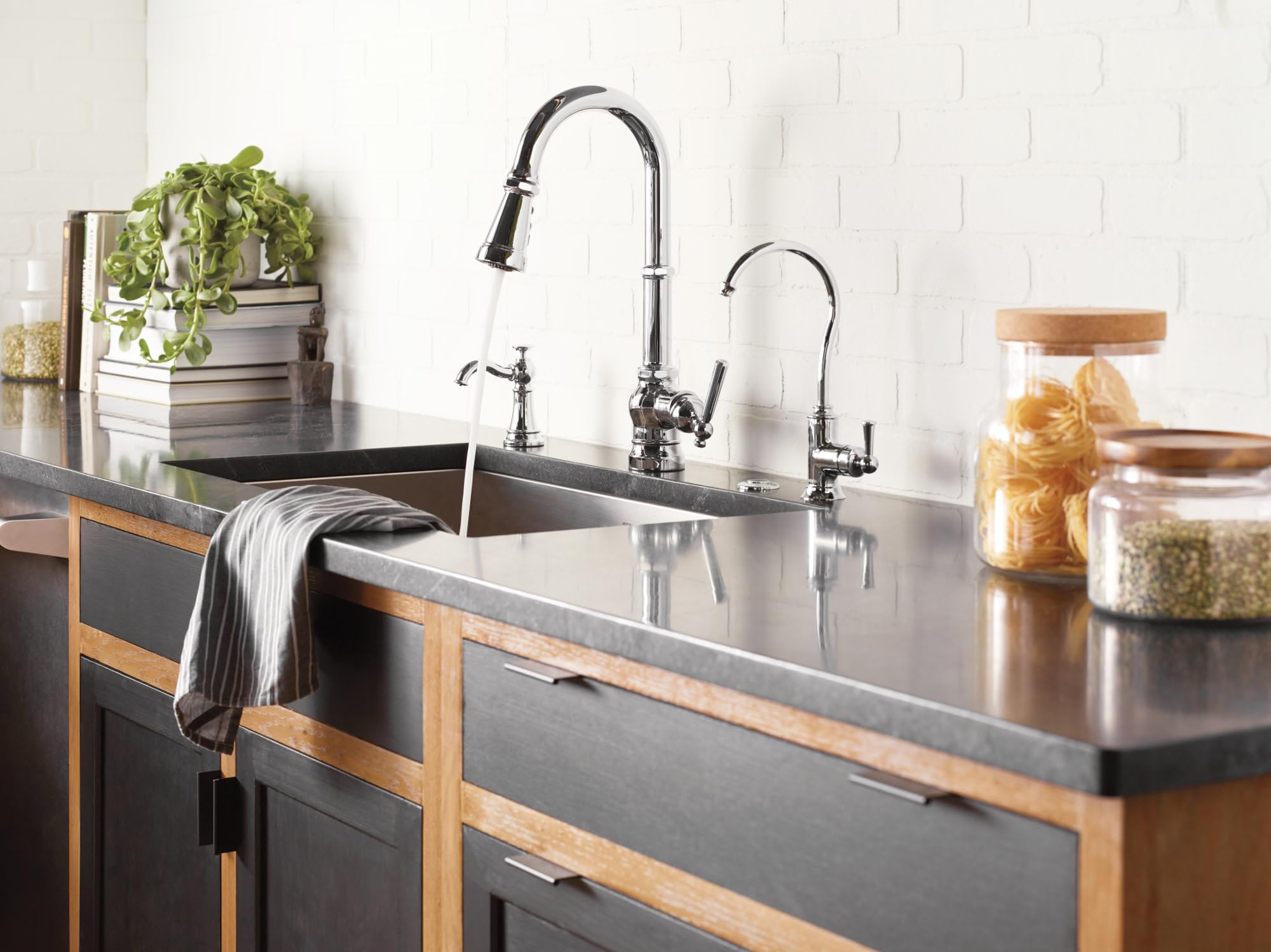 Moen S3945BG Traditional Deck Mounted Kitchen Soap Dispenser - Brushed Gold Finish, Above Sink Refillable Bottle for Hand Soap & Dish Soap | Perfect for Farmhouse, Modern & Traditional Kitchens