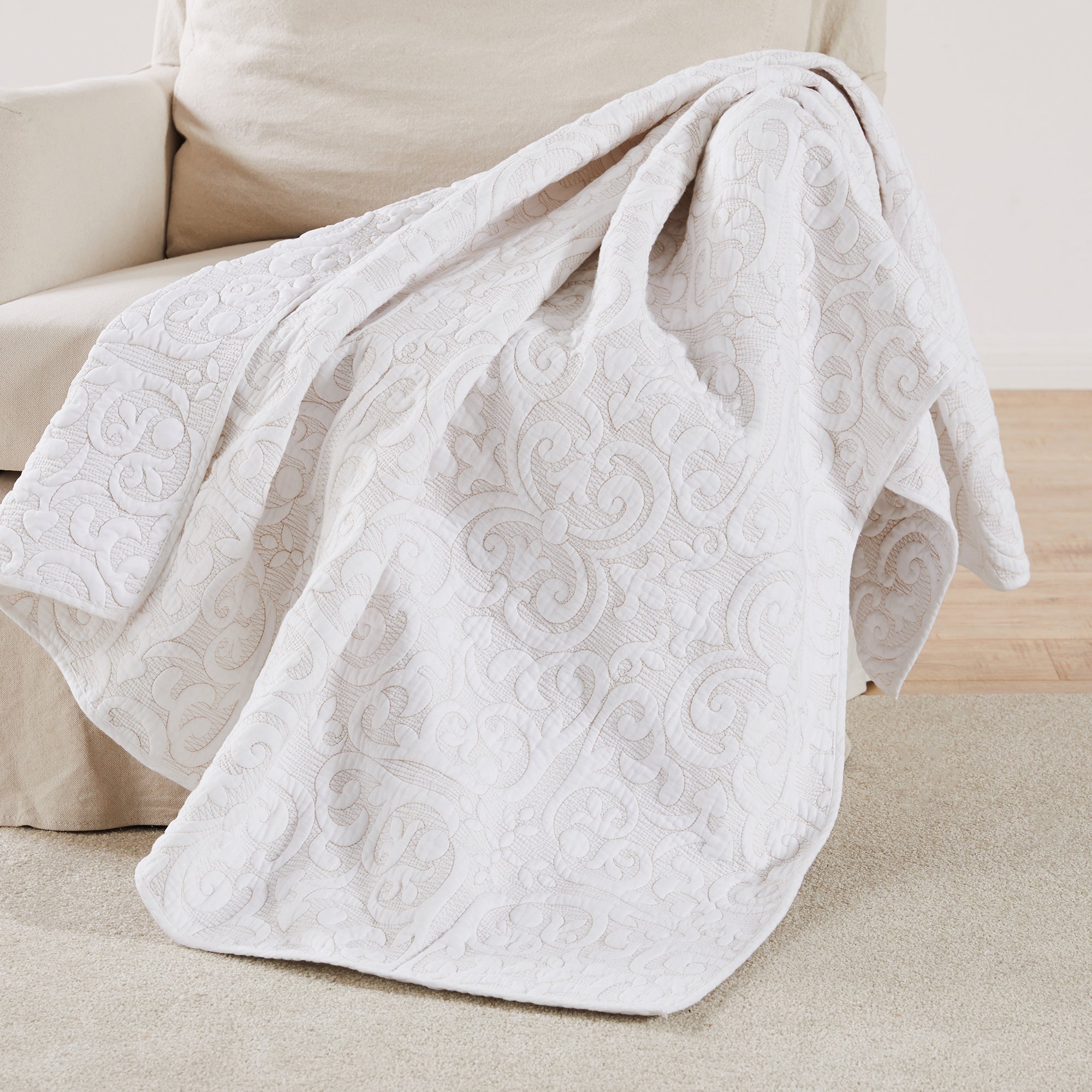 BH Sherbourne Stitch Quilted Throw Blanket - Soft Luxury Quilted Bedspread for Couch, Sofa & Bed - Cozy Home Decor for Living Room, Bedroom & Dorm