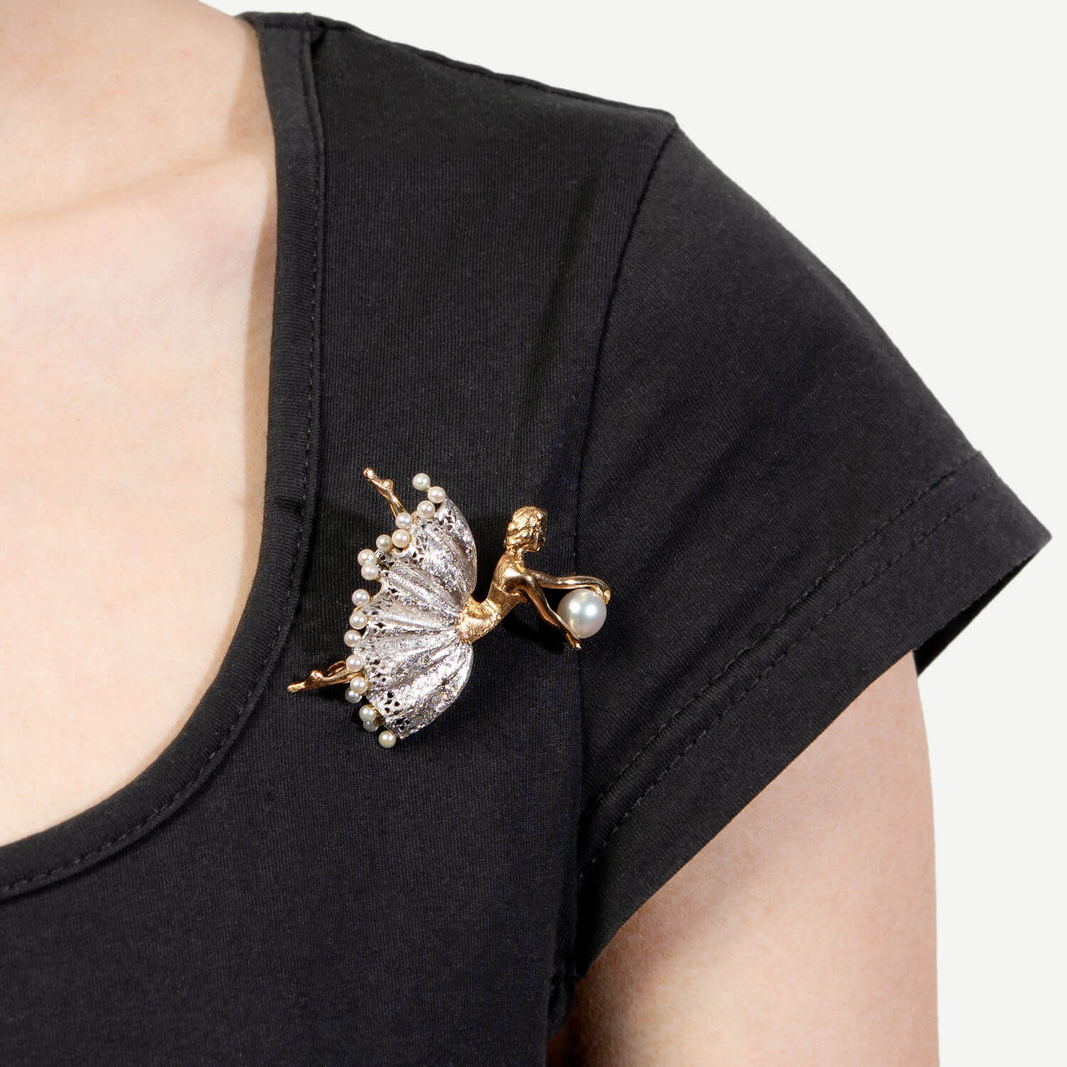 14K Gold Retro Ballerina Pin with Diamonds & Pearl - Elegant White & Yellow Gold Jewelry for Women - Perfect Gift for Dancers, Ballet Lovers & Special Occasions