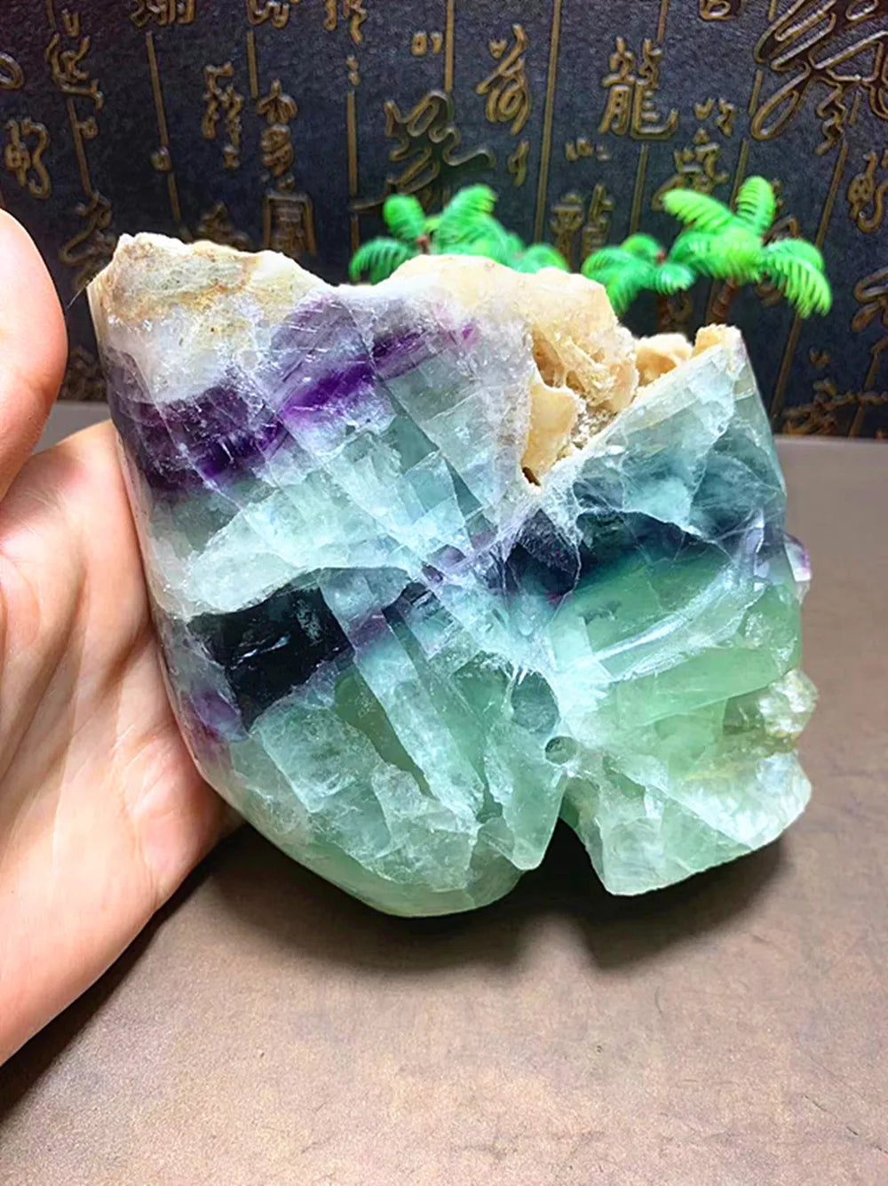 Natural Quartz Crystal Hand Carved Fluorite Skull - Unique Home Decor & Spiritual Healing Stone for Meditation, Yoga, and Feng Shui