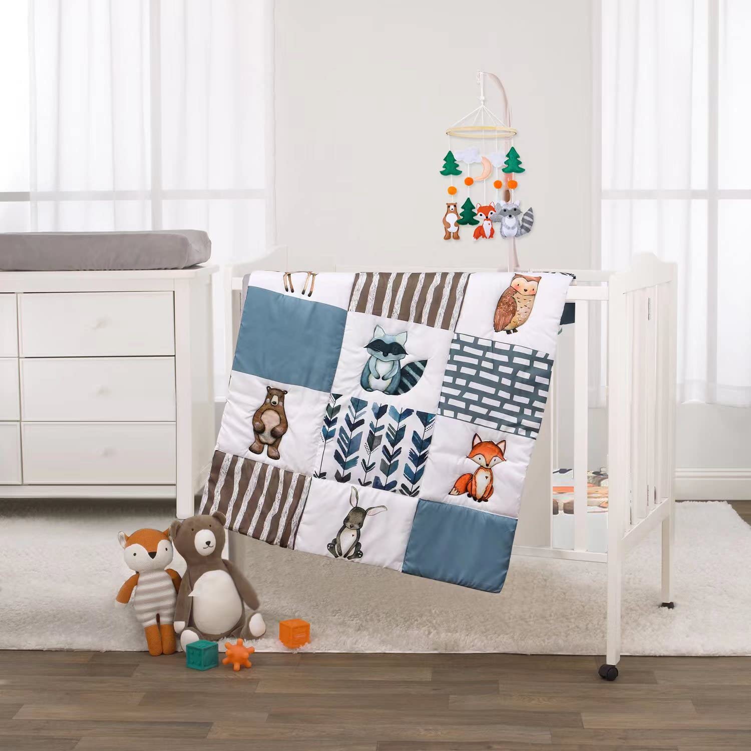 PINNKKU Woodland Animal Mini Crib Bedding Set for Boys - Soft Microfiber 3-Piece Nursery Set with Comforter, Fitted Sheet & Crib Skirt | Perfect for Portable Cribs, Baby Showers & Nursery Decor