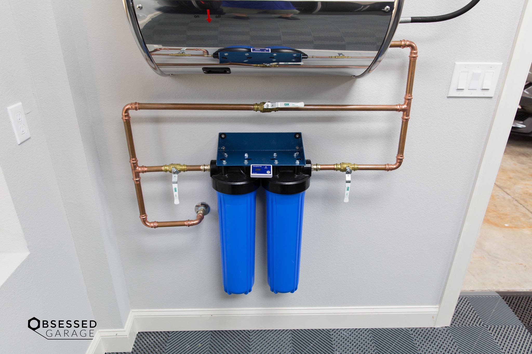 CR Spotless DIW 20 High Output Wall Mounted Water Deionization System - Perfect for Car Washing, RV Cleaning & Spot-Free Home Water Filtration