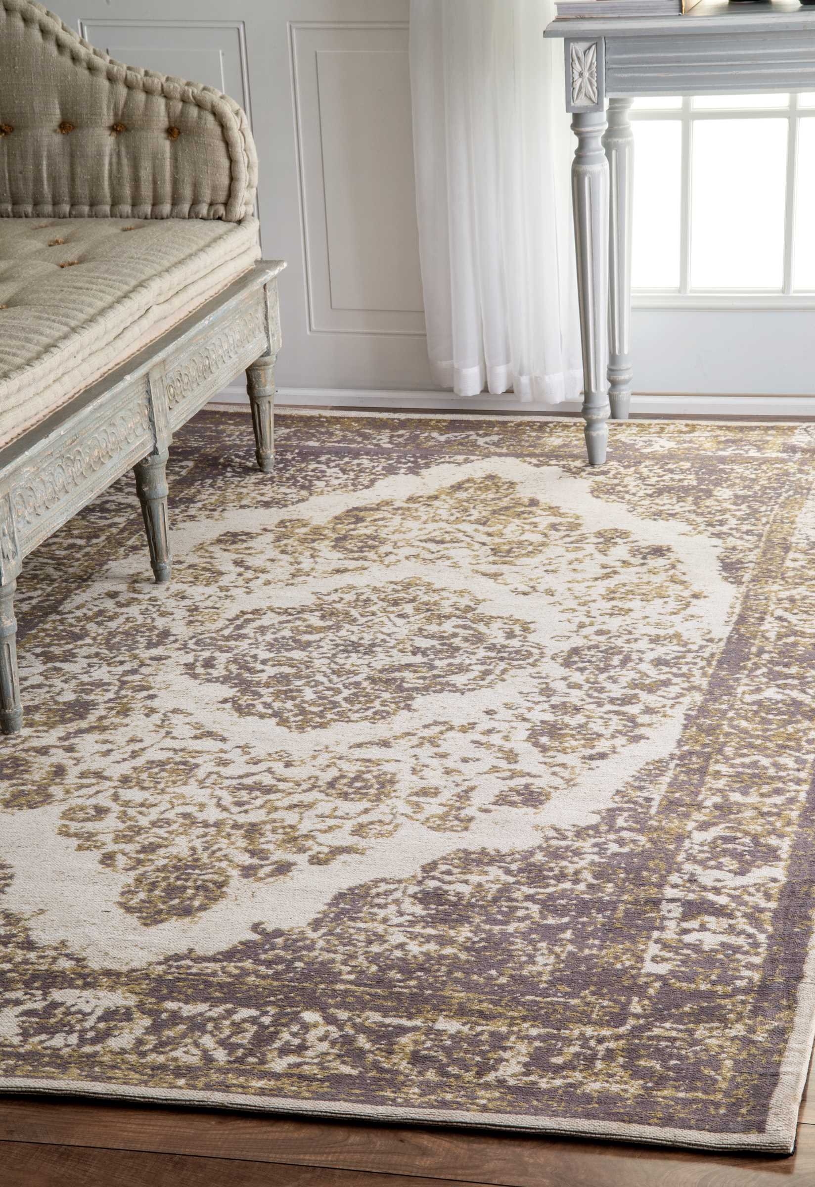 nuLOOM Traditional Vintage Floral Medallion Border Area Rugs 5' x 8' Silver - Perfect for Living Room, Bedroom, Dining Room & Home Decor