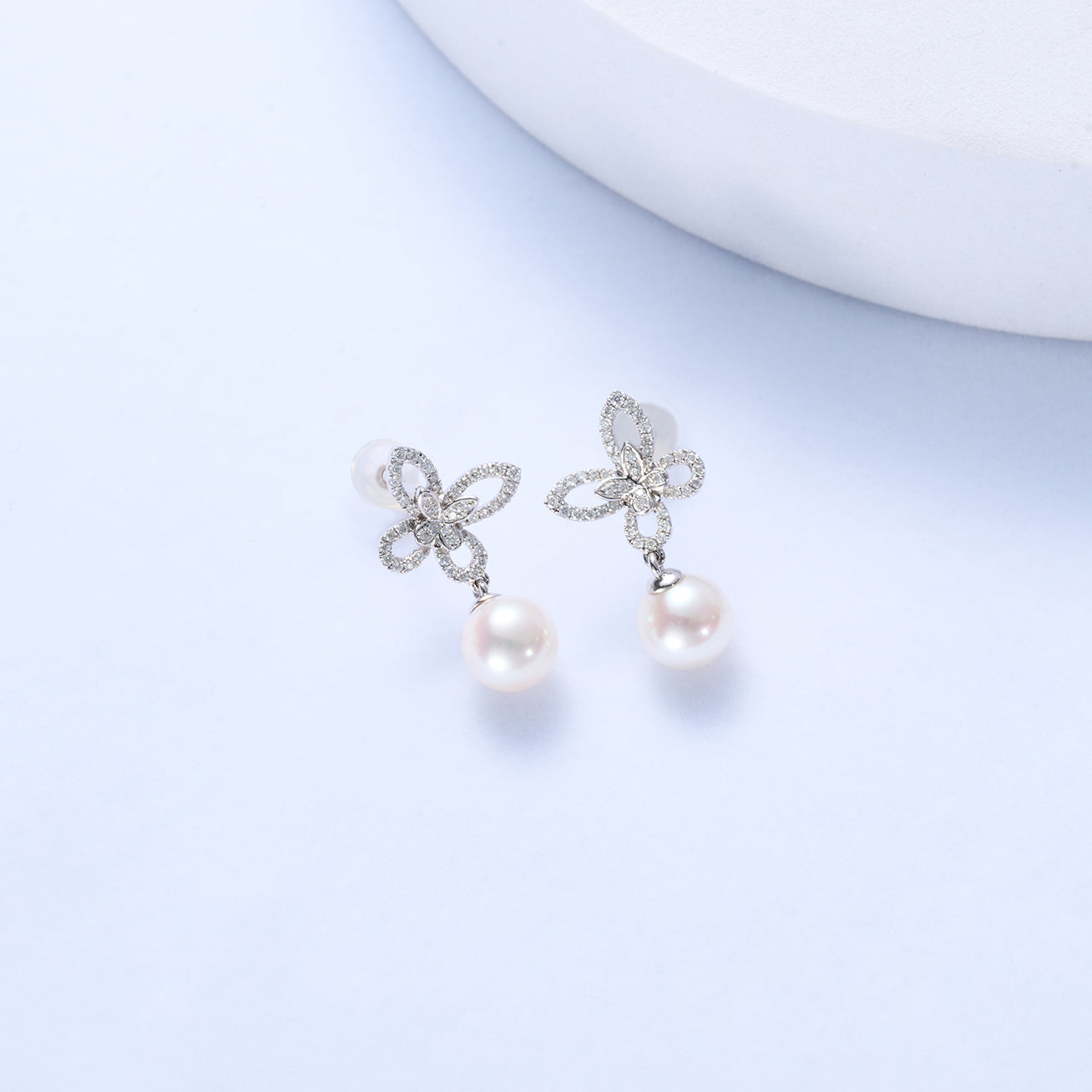18K Solid Gold Diamond Akoya Hanadama Pearl Earrings - Luxury Pearl Jewelry for Women - Perfect for Weddings, Anniversaries & Special Occasions (KE00236)