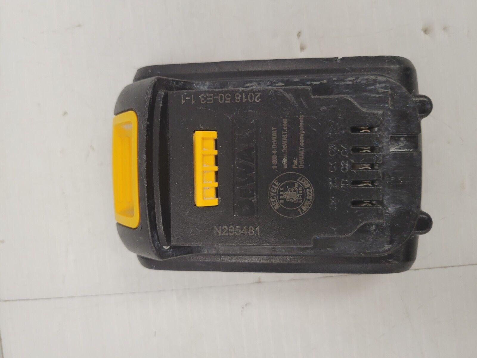DEWALT DCD201 20V MAX Lithium-Ion Battery 1.5Ah - Power Tool Battery Replacement for DEWALT 20V Cordless Tools | Ideal for Drilling, Fastening & DIY Projects