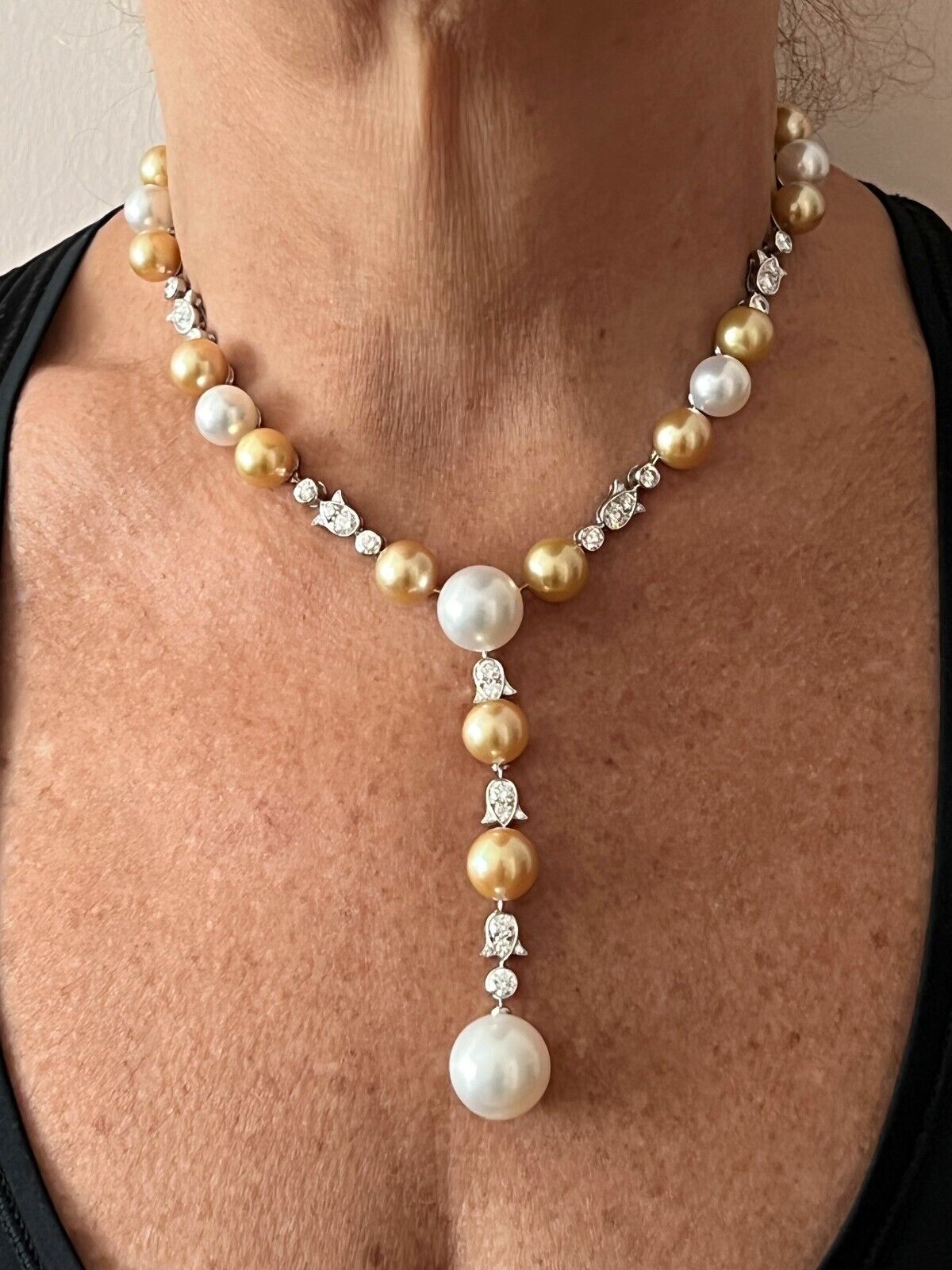 Authentic Cartier Calin Platinum Diamond Tahitian & South Sea Pearl Necklace - Luxury Jewelry for Weddings, Anniversaries & Special Occasions