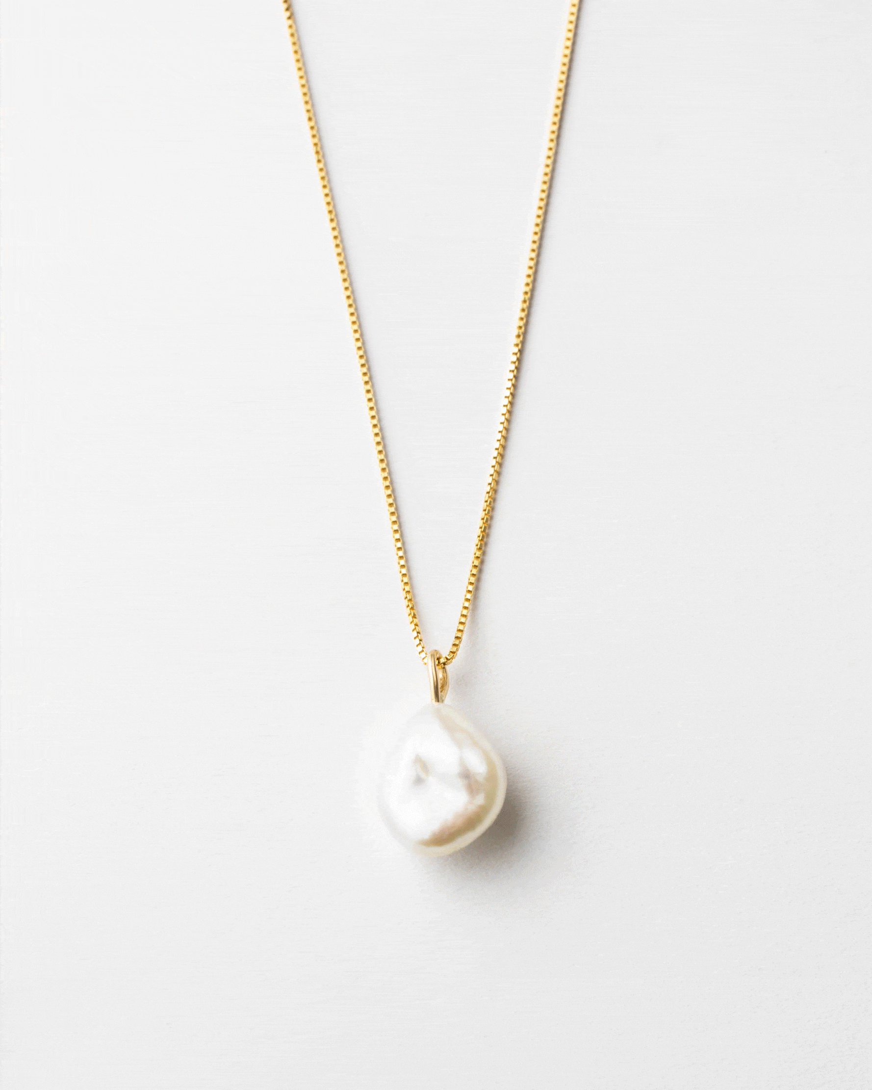 Elegant Baroque Pearl Necklace for Women - Unique Irregular Freshwater Pearls Jewelry Gift for Wedding, Party & Special Occasions