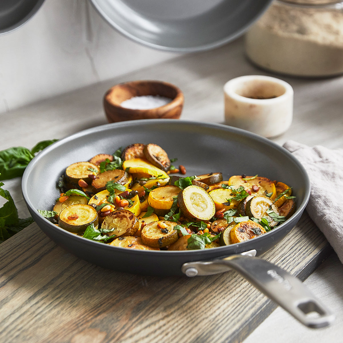 Chatham Ceramic Nonstick 11-Inch Frying Pan - Healthy Cooking Skillet for Eggs, Pancakes & Stir Fry - Perfect for Home Kitchen & Restaurant Use