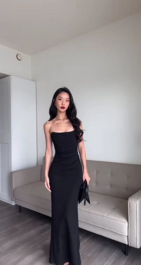 Elegant Black Sheath Long Prom Dress for Formal Evening Gala - Perfect for Homecoming, Wedding Guest & Special Occasions