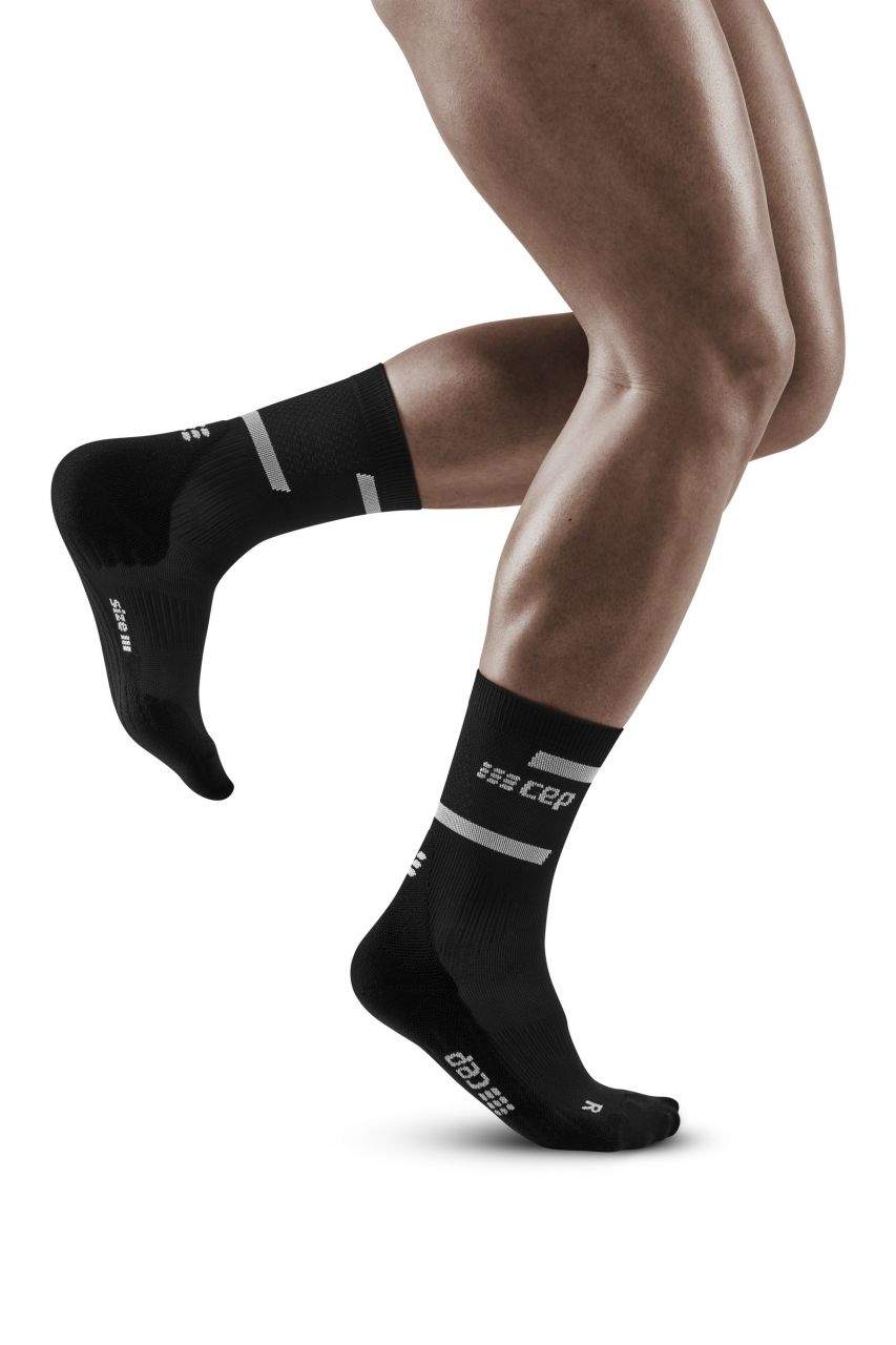 CEP Men's The Run Socks Mid Cut v4 - Performance Running Socks for Men, Black - Ideal for Marathon Training, Jogging & Athletic Activities