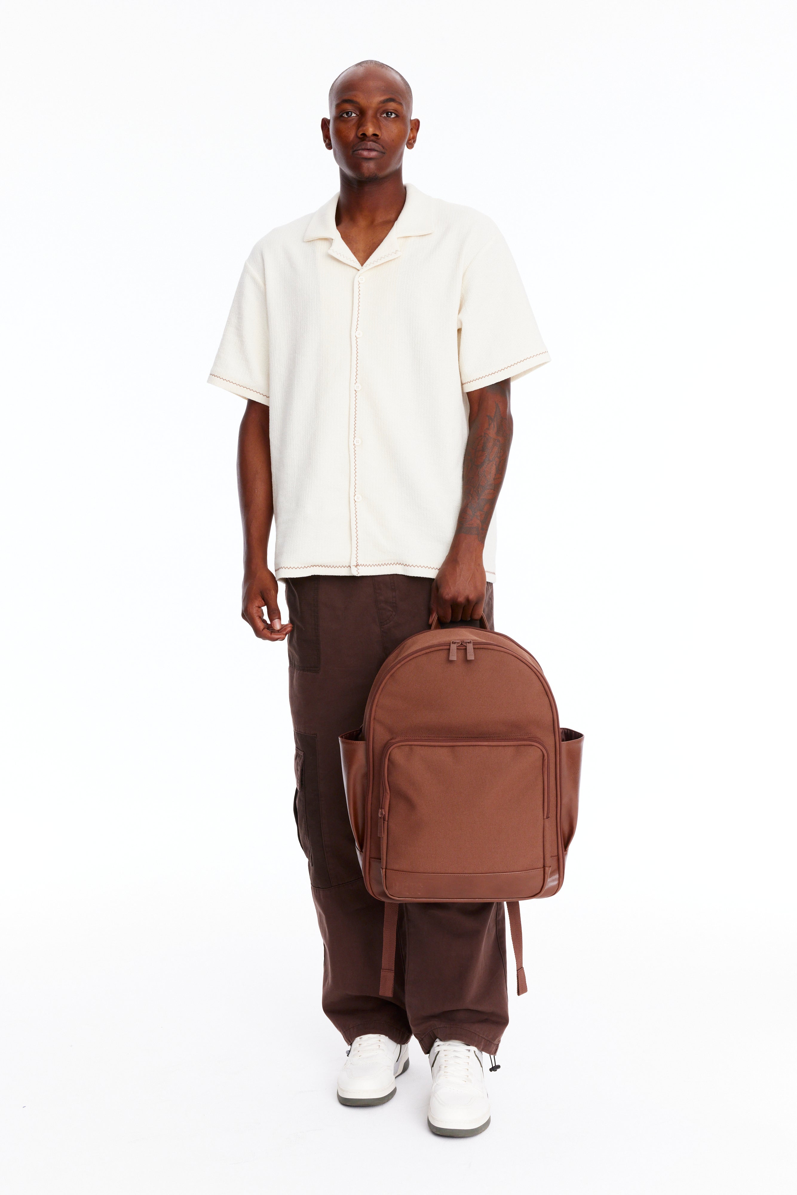 Premium Maple Travel Backpack - Durable & Stylish Carry-On Backpack for Men & Women - Perfect for Hiking, Camping & Business Trips