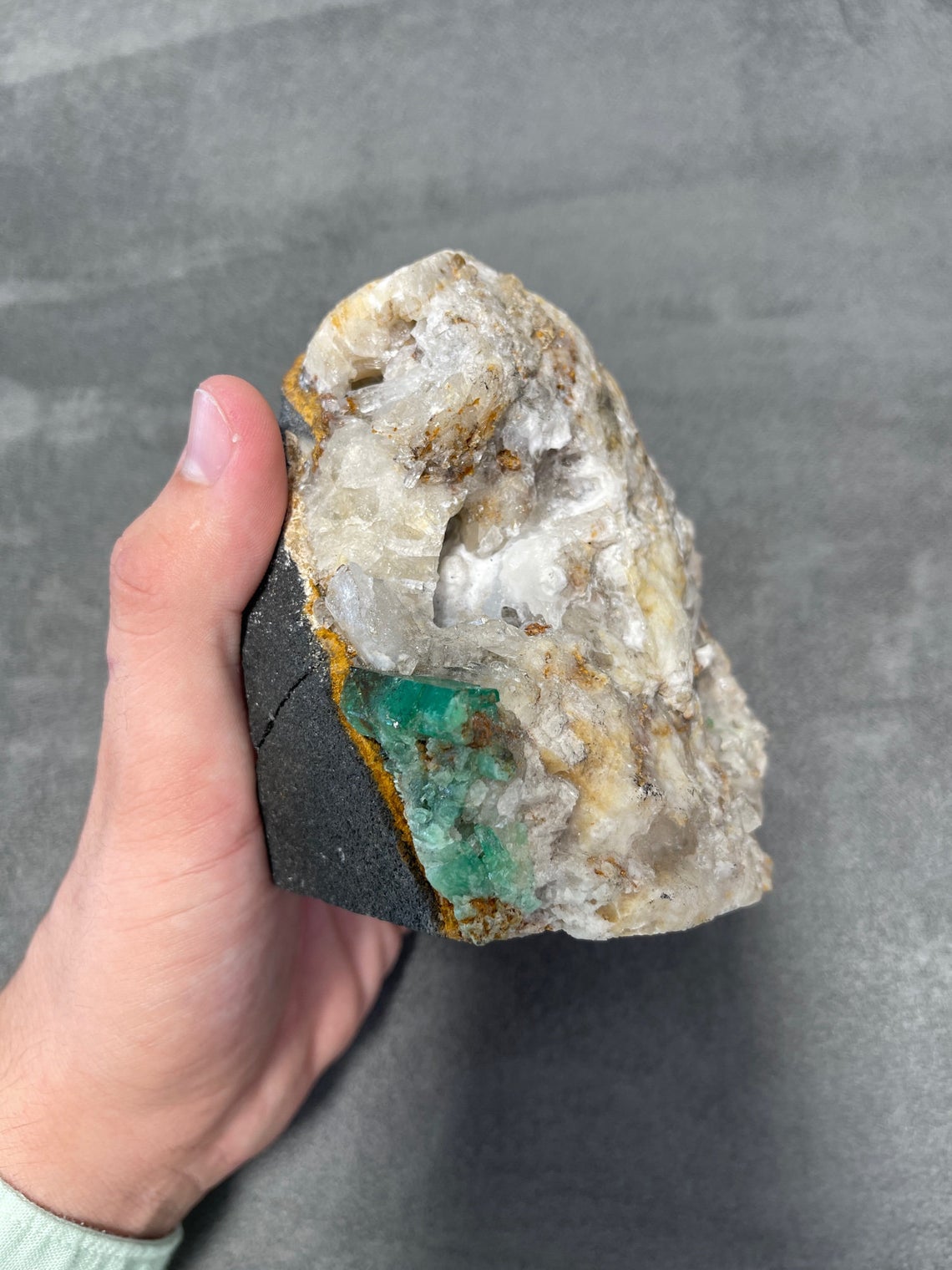 Natural Colombian Emerald Rough Crystal Sculpture - Raw Gemstone for Jewelry Making, Healing & Meditation | Perfect for DIY Crafts, Home Decor & Spiritual Gifts