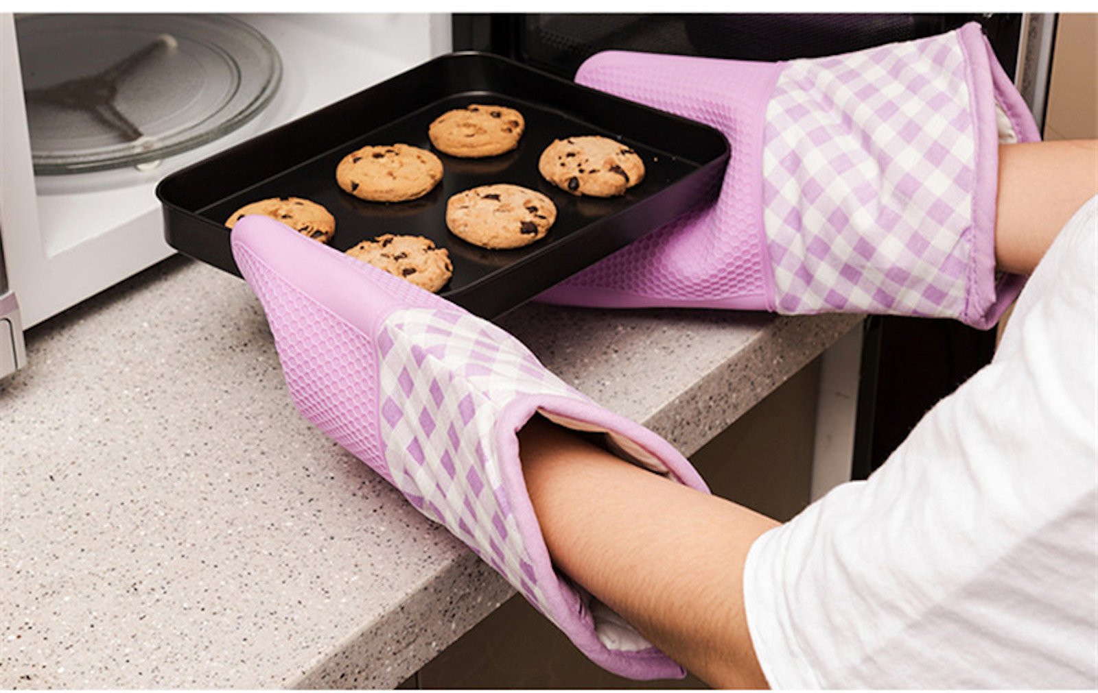 Heat Resistant Silicone BBQ Gloves for Grilling, Baking & Cooking - Waterproof, Non-Slip Oven Mitts with Cotton Lining (Purple, 13