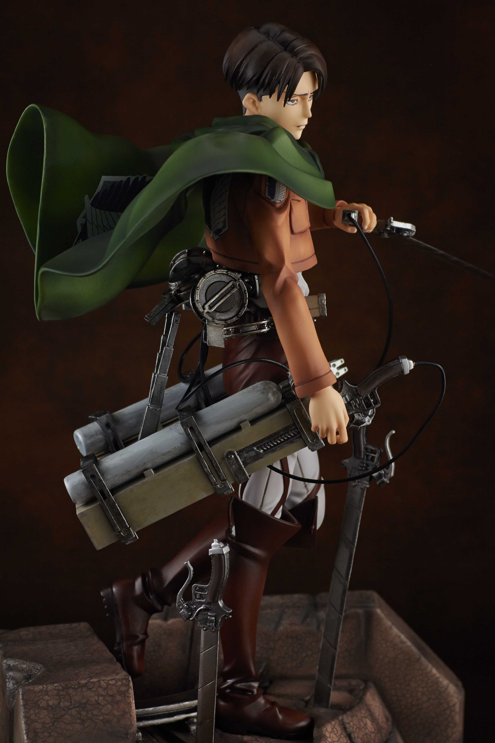 Attack on Titan Levi PVC Action Figure - 1/7 Scale Anime Collectible Model for Fans - Perfect for Display, Gifts, and Anime Enthusiast Collections