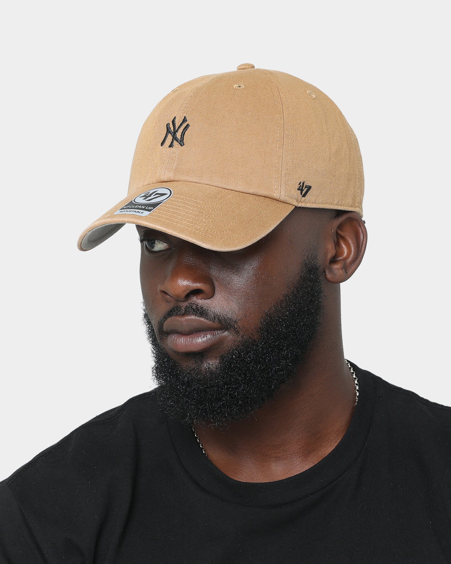 New York Yankees 47 Brand Clean Up Strapback Hat - Adjustable Camel Baseball Cap for Men & Women - Perfect for Games, Casual Wear & Sports Fans
