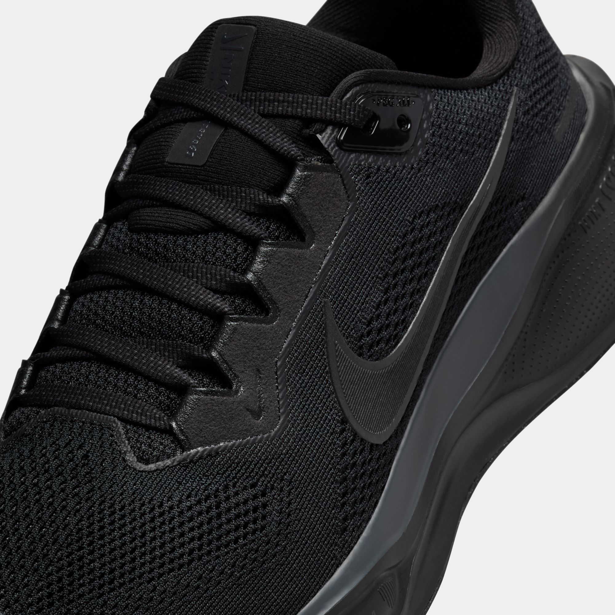 Nike Air Zoom Pegasus 41 Running Shoes for Men & Women - Lightweight Cushioned Sneakers for Road Running, Training & Gym Workouts