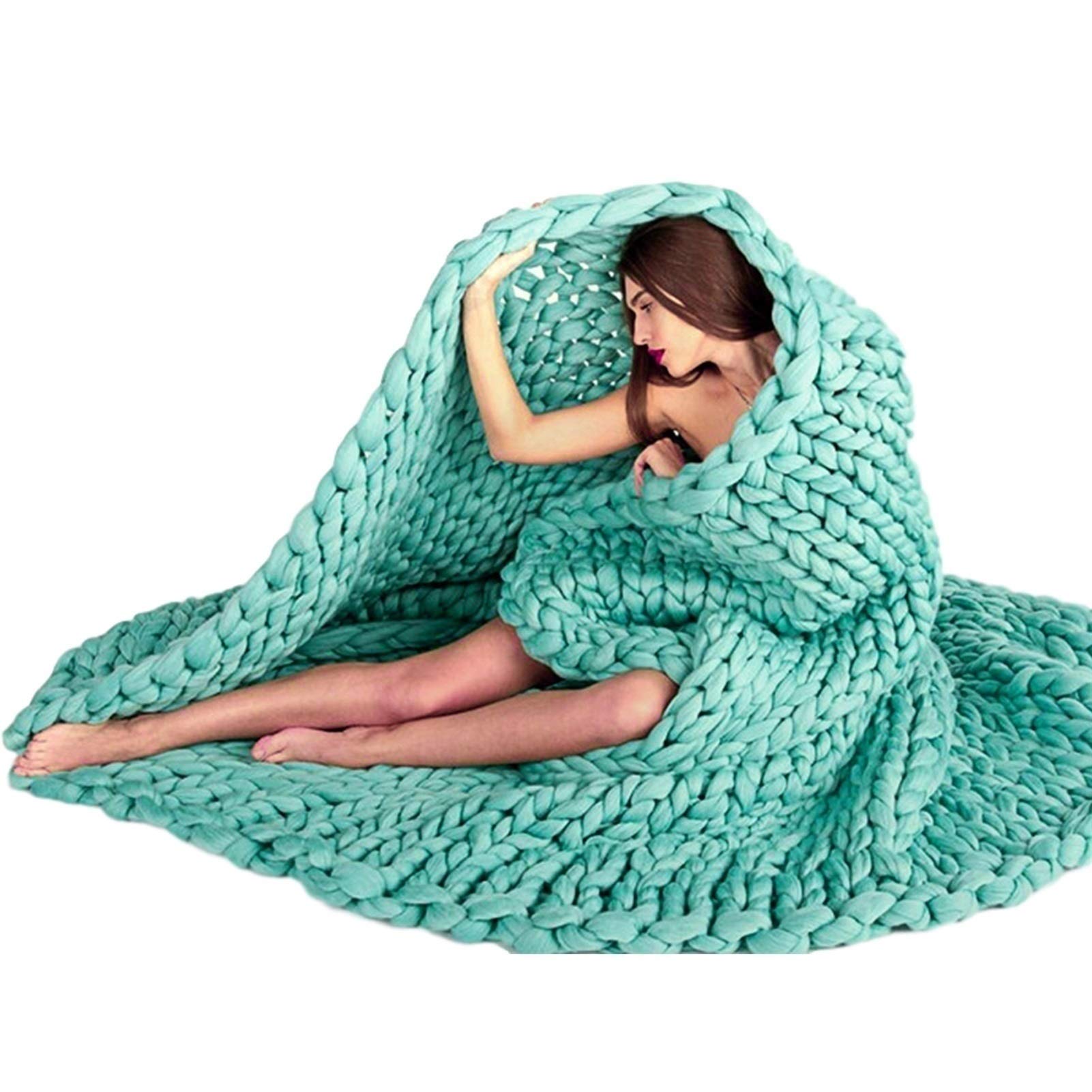 Handmade Giant Knit Chunky Yarn Blanket - Oversized 180x200cm Thick Knit Throw for Winter - Cozy Sofa Blanket & Home Decor Gift (Green) | Perfect for Living Room, Bedroom & Gift Giving