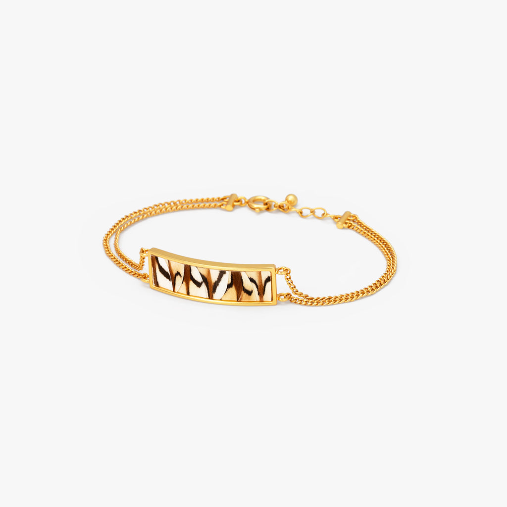 Gila Bar Bracelet for Men & Women - Adjustable Stainless Steel Bangle with Unique Design - Perfect for Casual Wear, Gifts & Everyday Fashion Accessories