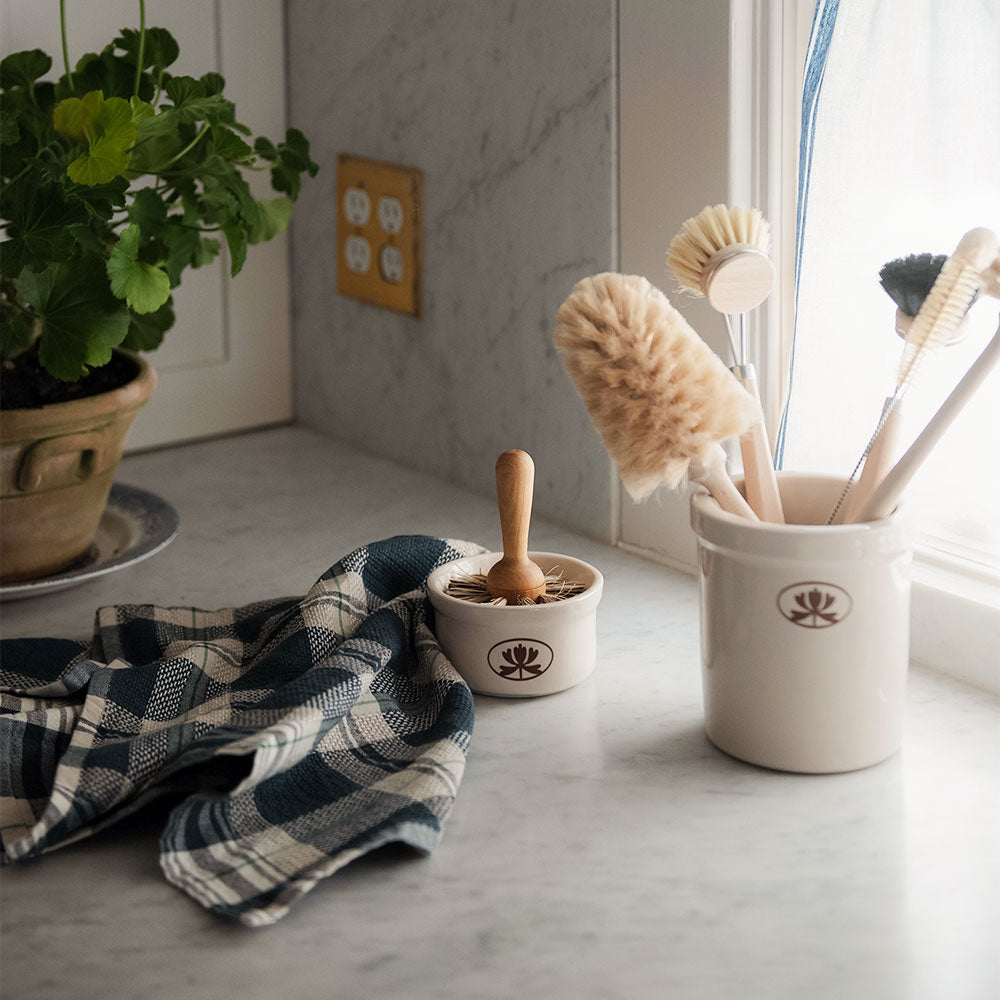 Non-Stick Everyday Pan Brush - Durable Silicone Kitchen Scrubber for Pots, Pans & Cookware - Perfect for Cleaning Stubborn Food Residue & Grease