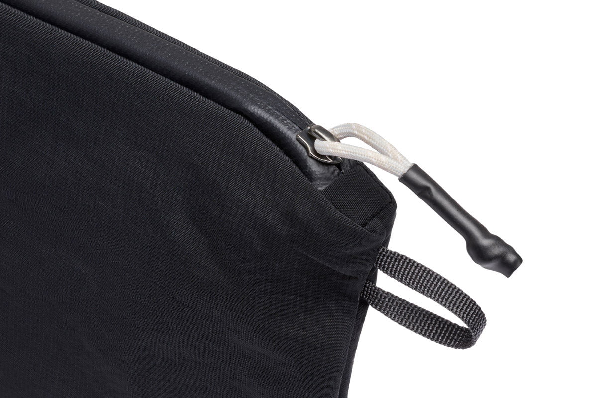 Bellroy Lite Pouch Duo - Premium Slim Minimalist Wallet for Men & Women | RFID Blocking | Travel & Everyday Carry Essentials