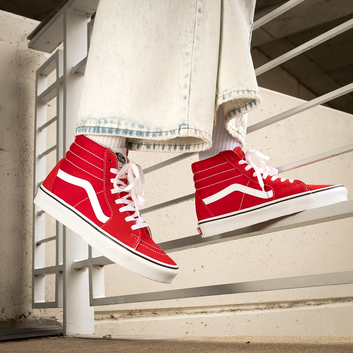 Vans Unisex High-Top Sneakers - Classic Skate Shoes for Men & Women | Perfect for Streetwear, Skateboarding & Casual Fashion