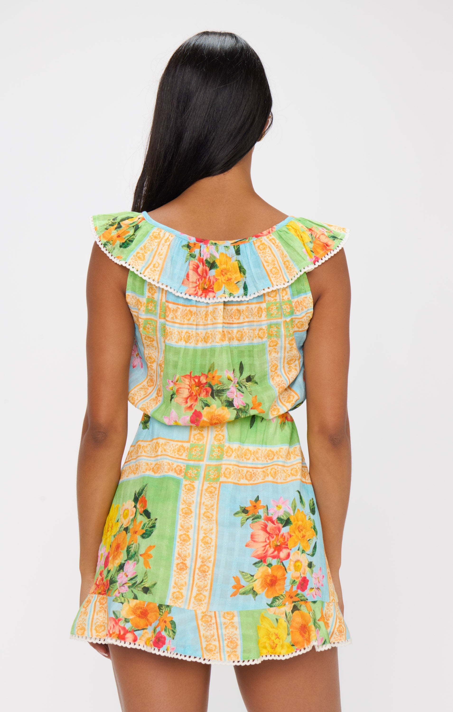 Carson Top Country Bouquet - Floral Print Women's Blouse for Casual Wear, Spring & Summer Fashion, Outdoor Events & Date Nights