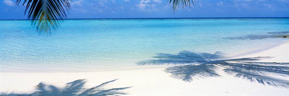 Peel & Stick Beach Wall Mural - Laguna Maldives Design (60x20 inches) Self-Adhesive Removable Wallpaper for Living Room, Bedroom, Bathroom Decor