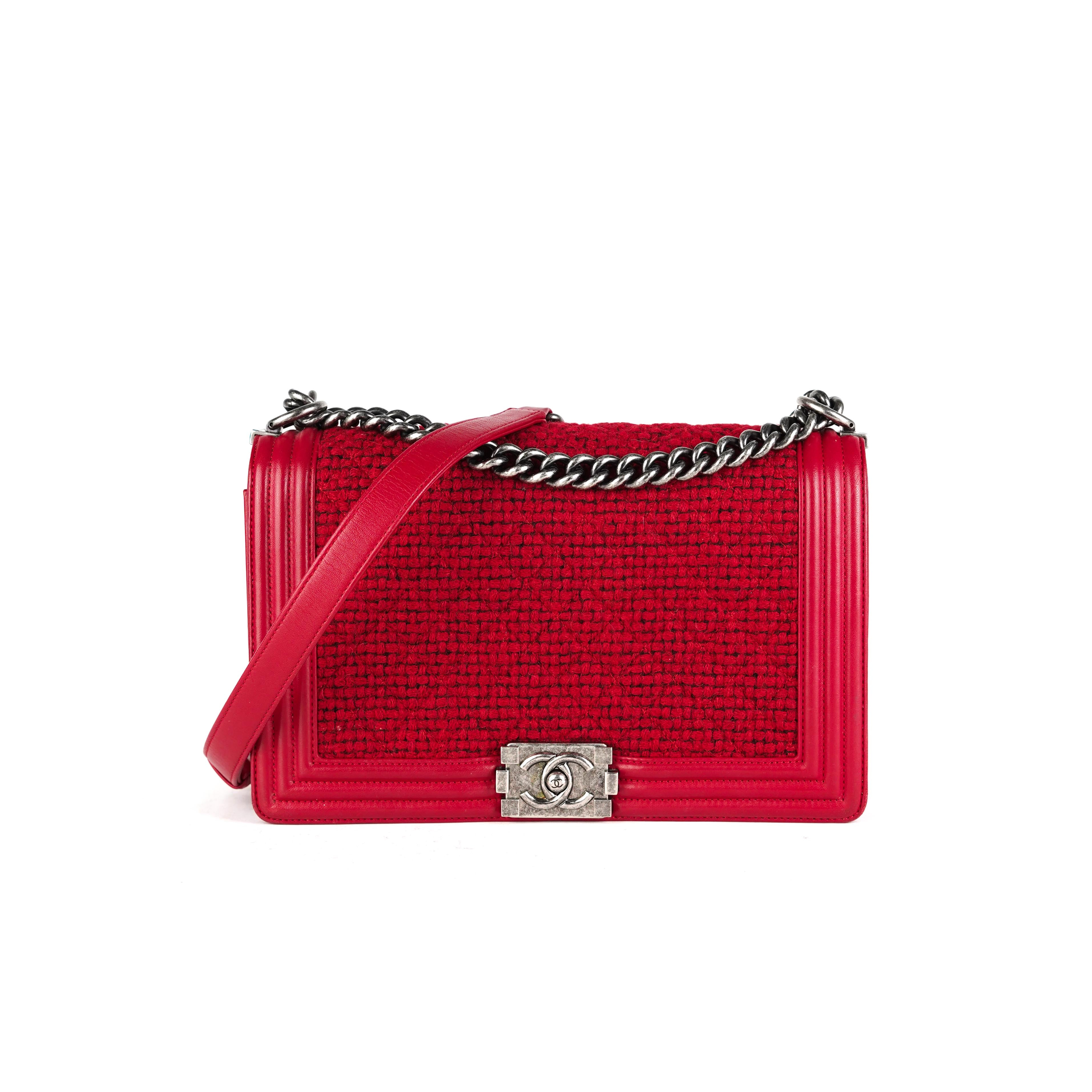 Chanel New Medium Boy Flap Bag in Red Tweed - Perfect for Parties, Date Nights & Special Occasions