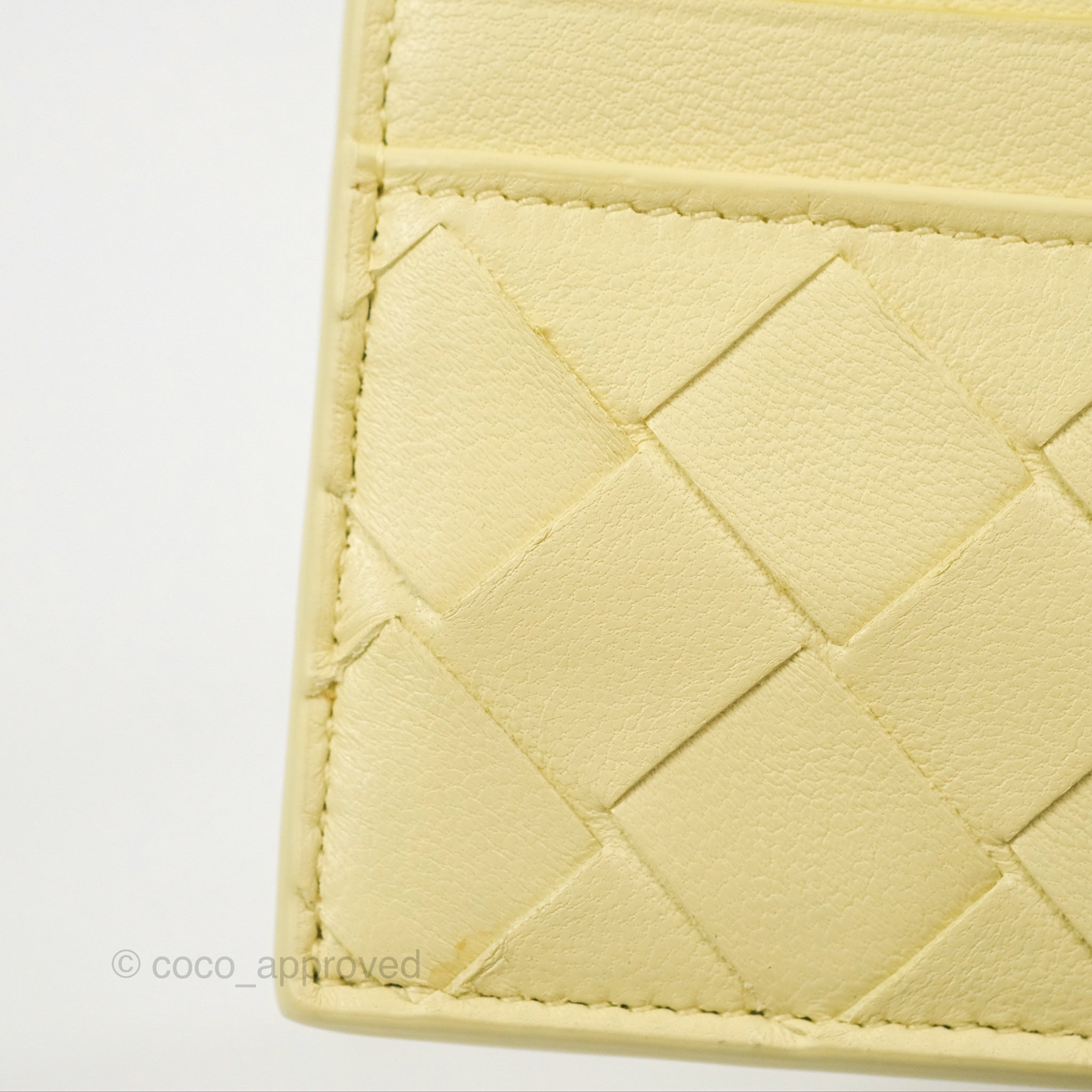 Bottega Veneta Intrecciato Leather Flat Card Wallet - Slim Minimalist Credit Card Holder for Men & Women | Perfect for Everyday Use, Travel & Business