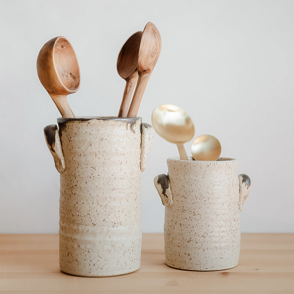 Premium Stoneware Utensil Crock - Heavy Duty Kitchen Organizer for Spoons, Spatulas & Cooking Tools - Perfect for Countertop Storage & Kitchen Decor