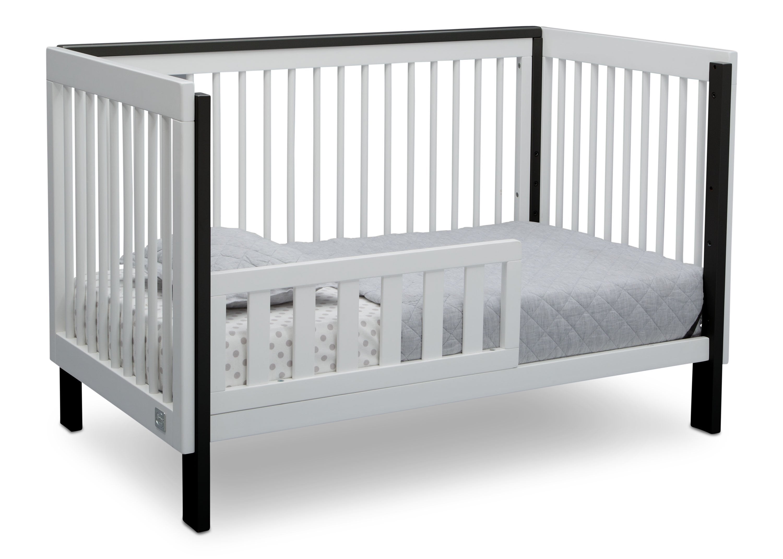 Fremont 3-in-1 Convertible Baby Crib - White Wooden Nursery Bed with Toddler Rail & Daybed Conversion - Perfect for Newborns to Toddlers in Modern Nurseries