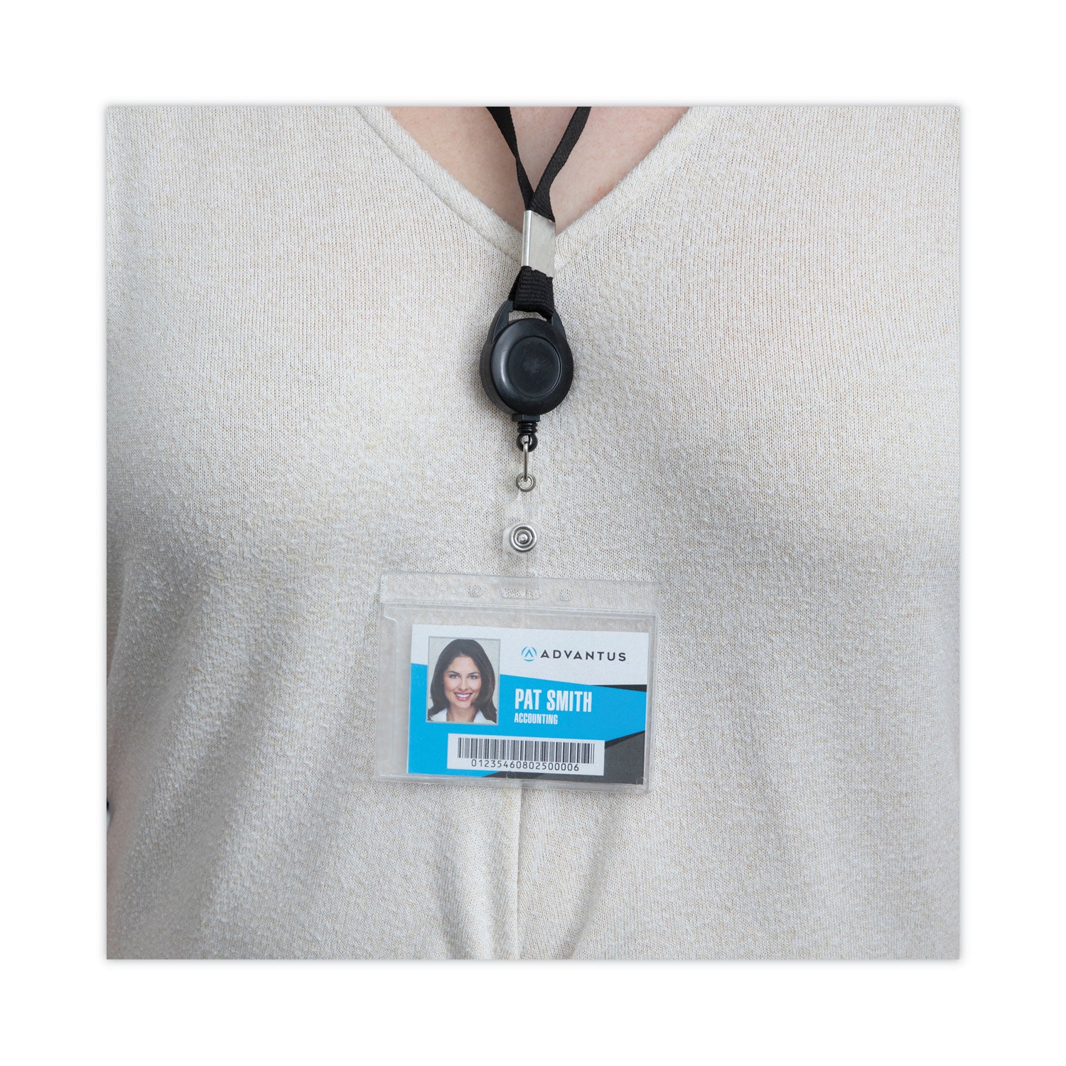 Advantus Frosted Horizontal Badge Holders - 3.68