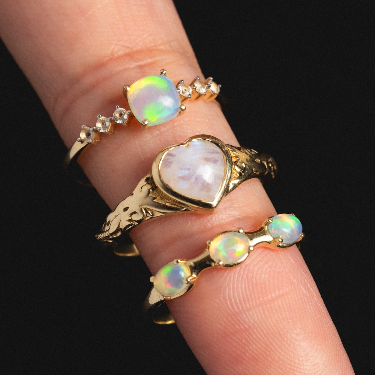 Solid Gold Rainbow Moonstone Heart Filigree Signet Ring - Elegant Jewelry for Women, Gift for Her, Wedding, Anniversary & Special Occasions