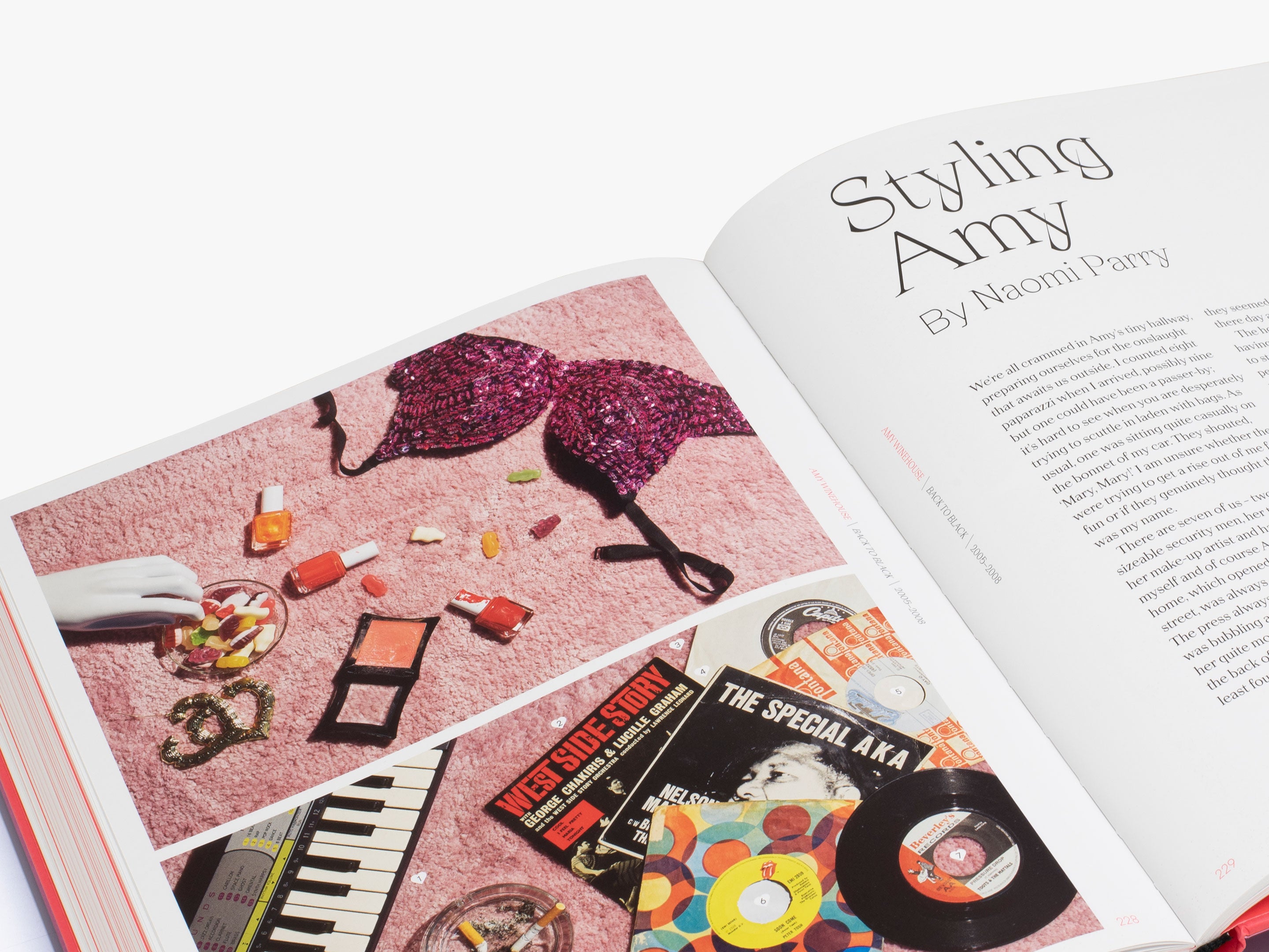 Amy Winehouse: Beyond Black - Biography, Music & Legacy | Perfect for Fans, Collectors & Music Lovers