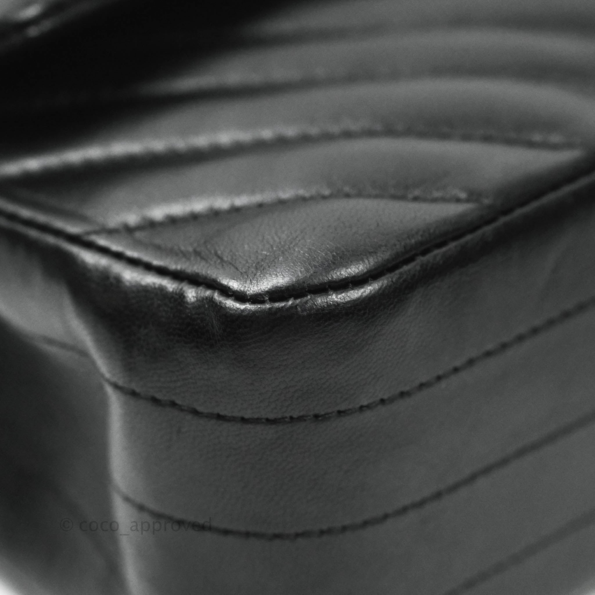 Chanel Classic Chevron M/L Medium Double Flap Bag in So Black Lambskin Leather - Luxury Handbag for Women, Perfect for Evening Events & Special Occasions