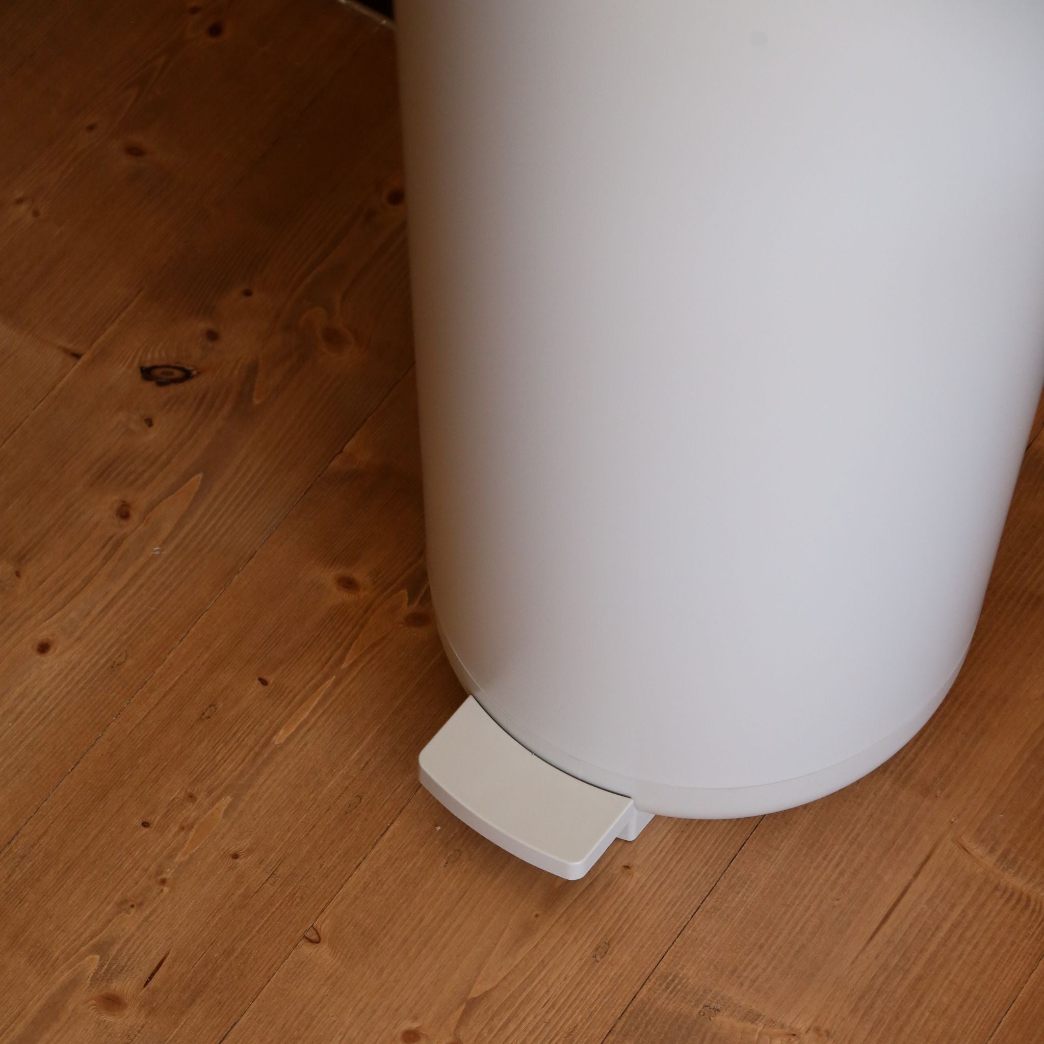 ZONE DENMARK 35L Circular Pedal Trash Can - 65cm Height, Warm Grey | Modern Kitchen & Office Waste Bin with Foot Pedal for Hands-Free Use
